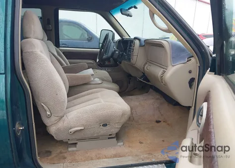 1997 Chevrolet K1500 Fleetside из США, поврежденный, VIN 1GCEK19R1VE262661